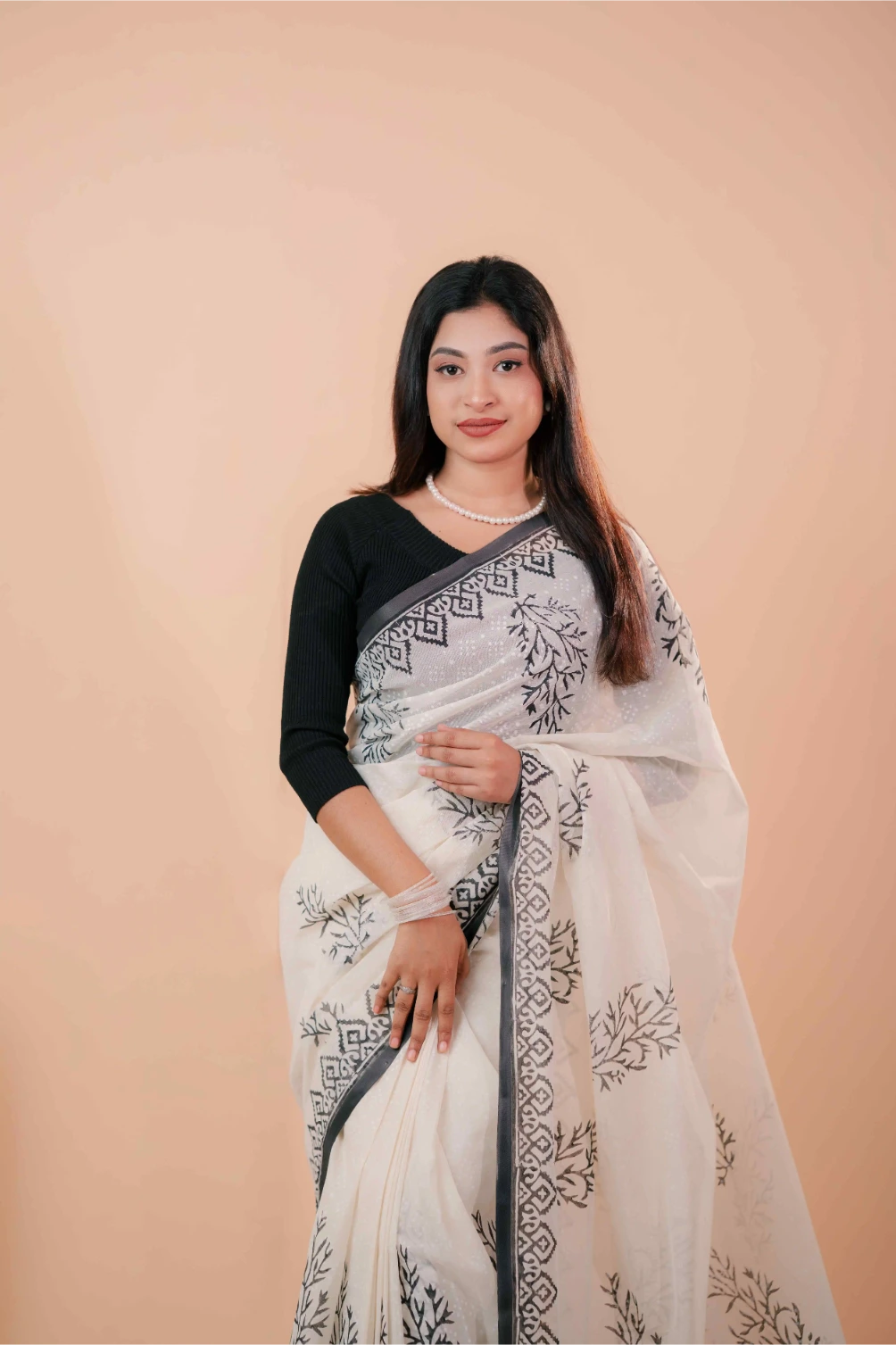 Premium 74/74 count cotton saree, Aarong-inspired traditional design, authentic hand-block and premium fabric, perfect for any occasion