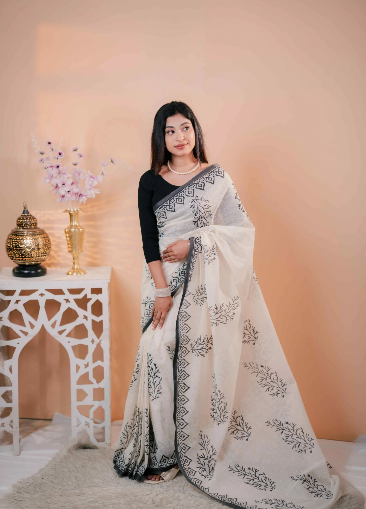 Premium 74/74 count cotton saree, Aarong-inspired traditional design, authentic hand-block and premium fabric, perfect for any occasion
