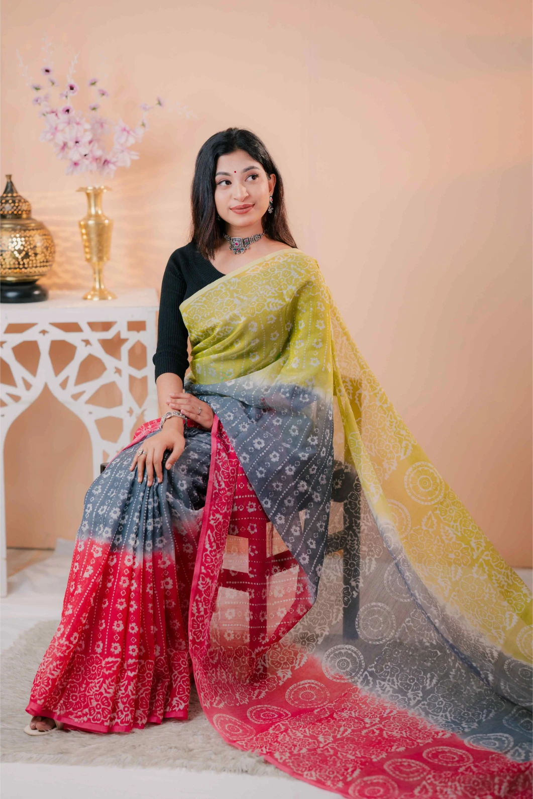 Oitijhyo Semi Muslin Batik Saree, product code A-05, 14.5 hat traditional batik saree with attached blouse piece