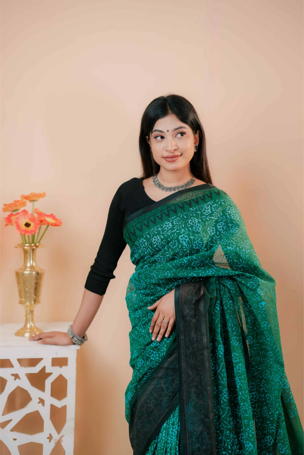 Premium 74/74 count cotton saree, Aarong-inspired traditional design, authentic hand-block and premium fabric, perfect for any occasion